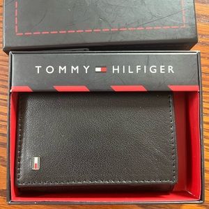Tommy Hilfiger men’s wallet